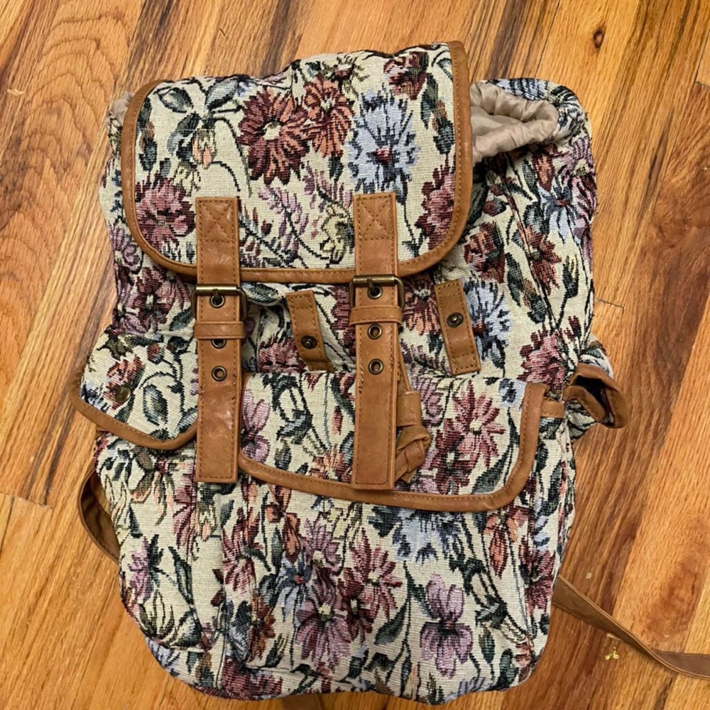 Floral camper bag